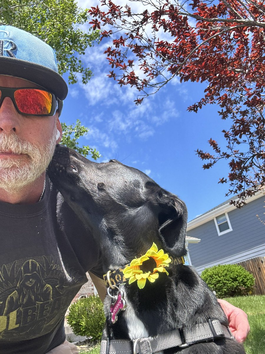 #RunningWithMyDogNamedPEPPER #dogs #colorado #colorfulcolorado another 5k on the Apple Watch