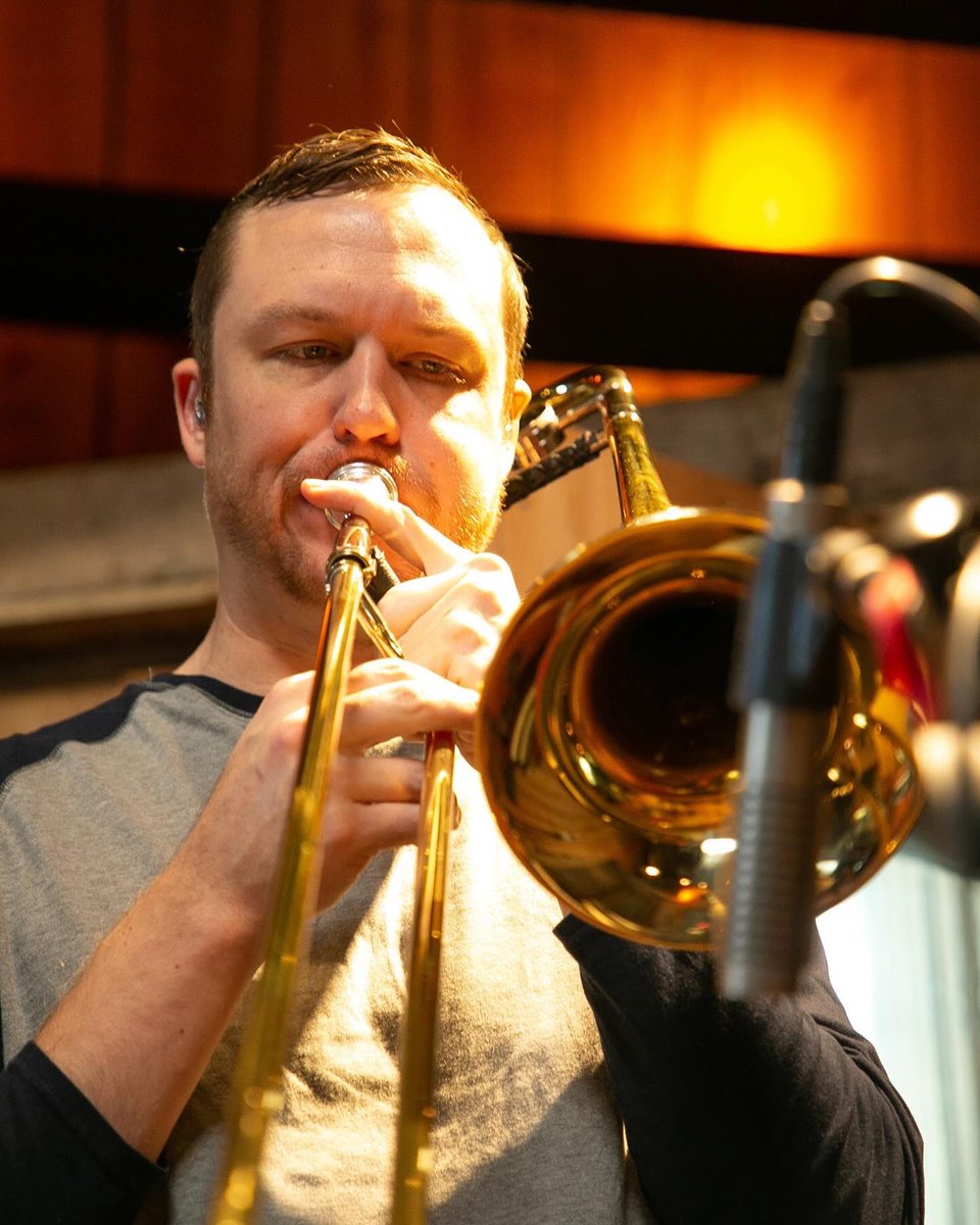 MOTIONATION just turned 1 month old 🎉🎉🎉

Thx for listening!!!

huntertones.com/motionation