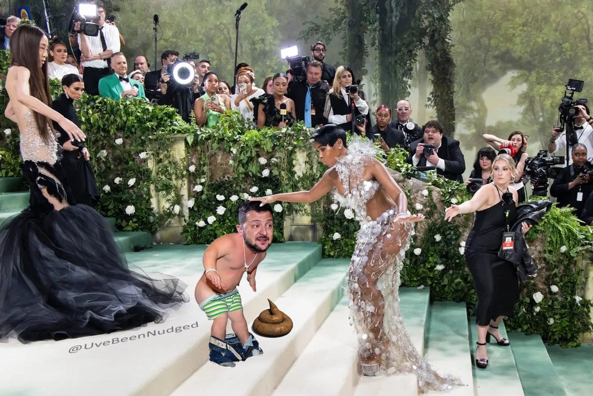 'Janelle  Monáe nearly loses her balance as designer Vera Wang looks on while  arriving at the 2024 Met Gala, the annual benefit for the Metropolitan Museum of Art’s Costume Institute - New York City.'

Photograph: Justin Lane/EPA