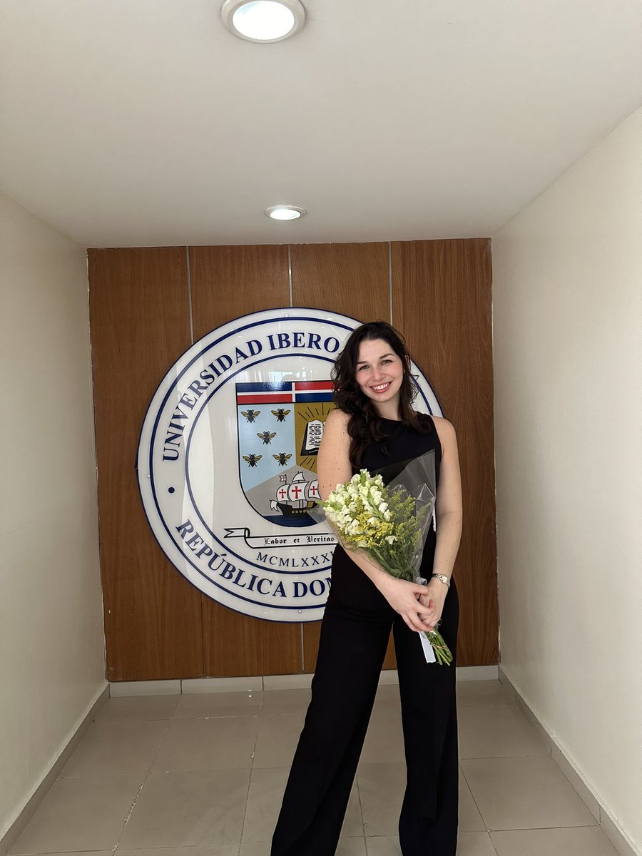 LiaJoubertMD's tweet image. A couple of days ago we presented our thesis🥹. Just a few weeks away from the MD!👩🏻⚕️🥳 #MedX