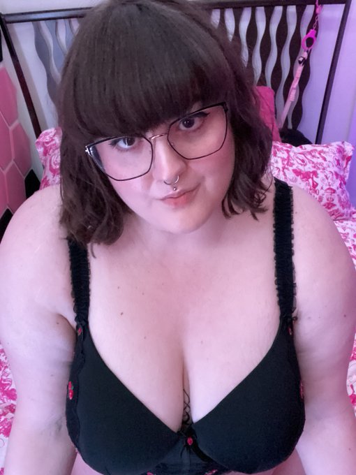 Thinking of you ~ https://t.co/5EPLH8bDY2