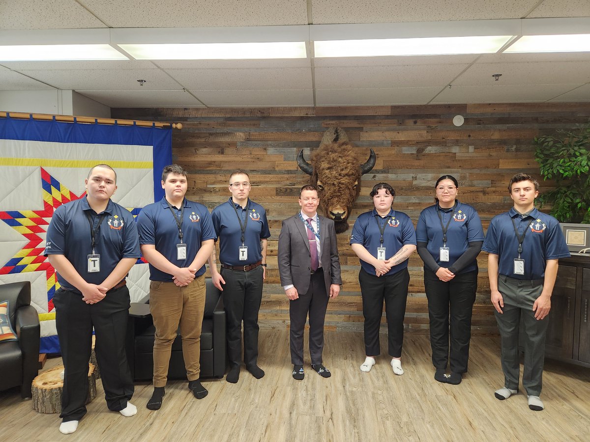 May 8, 2024, 6 Manitobans began their 3-week Indigenous Pre-Cadet Training Program (IPTP) at Depot in Regina. Commanding Officer of Manitoba, Assistant Commissioner Scott McMurchy was on hand to lend his support as well. Good luck to all! #rcmpmb #MBMonday