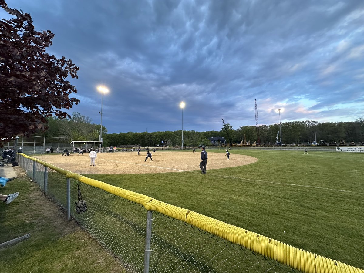 Good high school softball game tonight ends in a Panthers victory. @JHSRI_Panthers defeats previously unbeaten @WPSBulldogs in Division II Monday, 2-0. We’ll show you highlights tonight on @ABC6 Sports at 11!