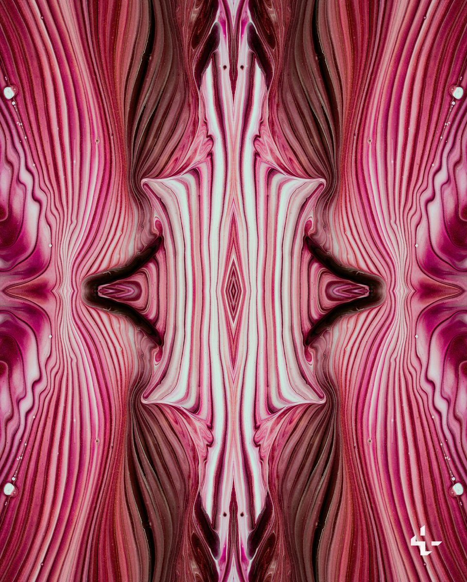 Unsplash tweet media