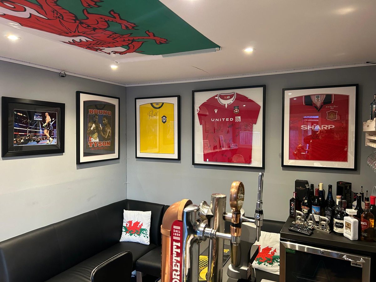 A customer Neil Williams sent us some photos of some shirts we framed for him #manutd #brazil #bruno #tyson # shirt framing #framing #mold #flintshire #northwales