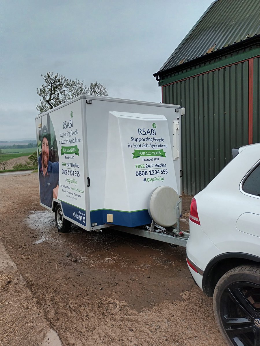 Many thanks to Rebecca Mackie, our Projects Administrator, for giving our #KeepTalking Ambassador Jim Smith and our Ambassadog Hope a wee spruce up on our trailer today in preparation for Fife Show this weekend! Our Health Hut nurse Irene Scott will be in action taking blood