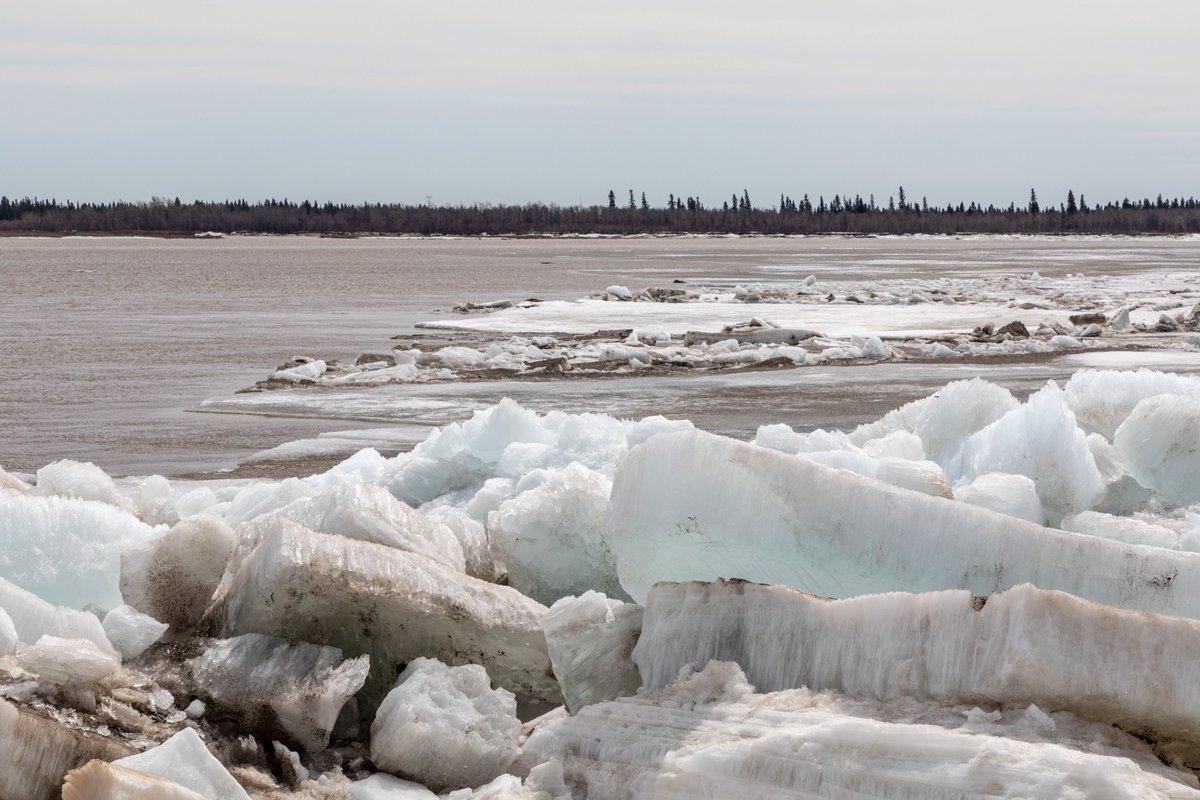 2018 May 13 lots of ice along the shoreline in Moosonee.