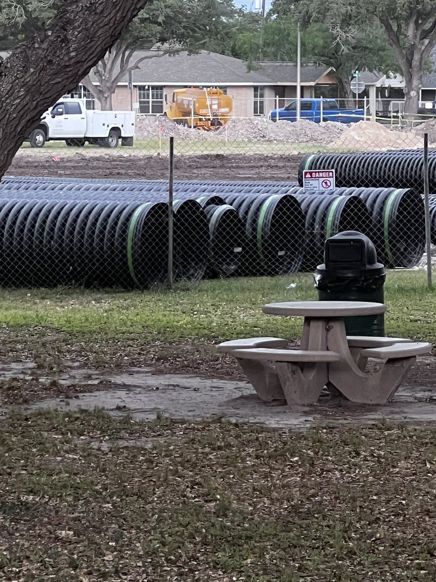 VAULT BARN tweet media