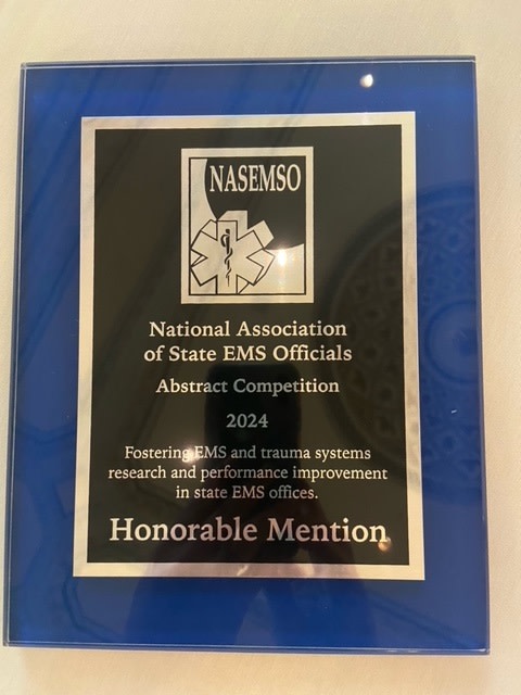 ImageTrend_LLC's tweet photo. Congrats to our Clinical &amp; Research Services Team! Learn more about "A Comparison of Cardiac Arrest Recognition by Emergency Medical Dispatch (EMD) and non EMD Systems in Kansas": https://t.co/12zspvYWPt https://t.co/pVseW2kWXr