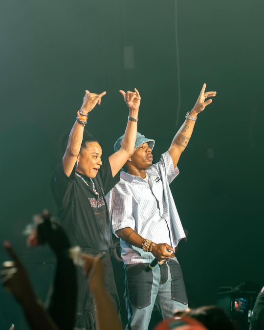 plies's tweet photo. The Best Duo The Game Has Ever Seen!!! ❤️ @dawnstaley @GamecockWBB 🐔 https://t.co/CnNWCiZHmQ