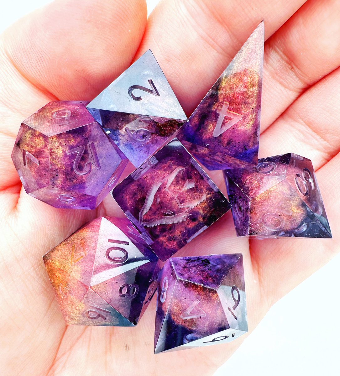 Any name ideas?💜

#dnddice #dicemaking #handmadedice