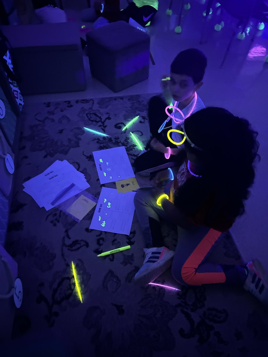 Mrs. Bowen’s Kinder Crew tweet media