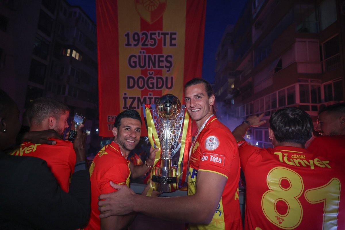 İyi Geceler Şampiyon #Göztepe Taraftarı💛❤️ #EfsaneGeriDöndü