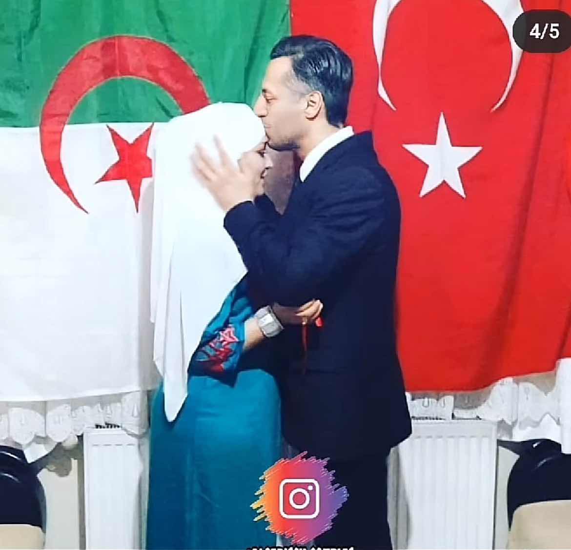 Algerienne_hora's tweet photo. N’oublions pas le lien très fort qui nous unit algériens et turcs 😍😍😍🇩🇿❤️🇹🇷 https://t.co/nirRlkyxIT