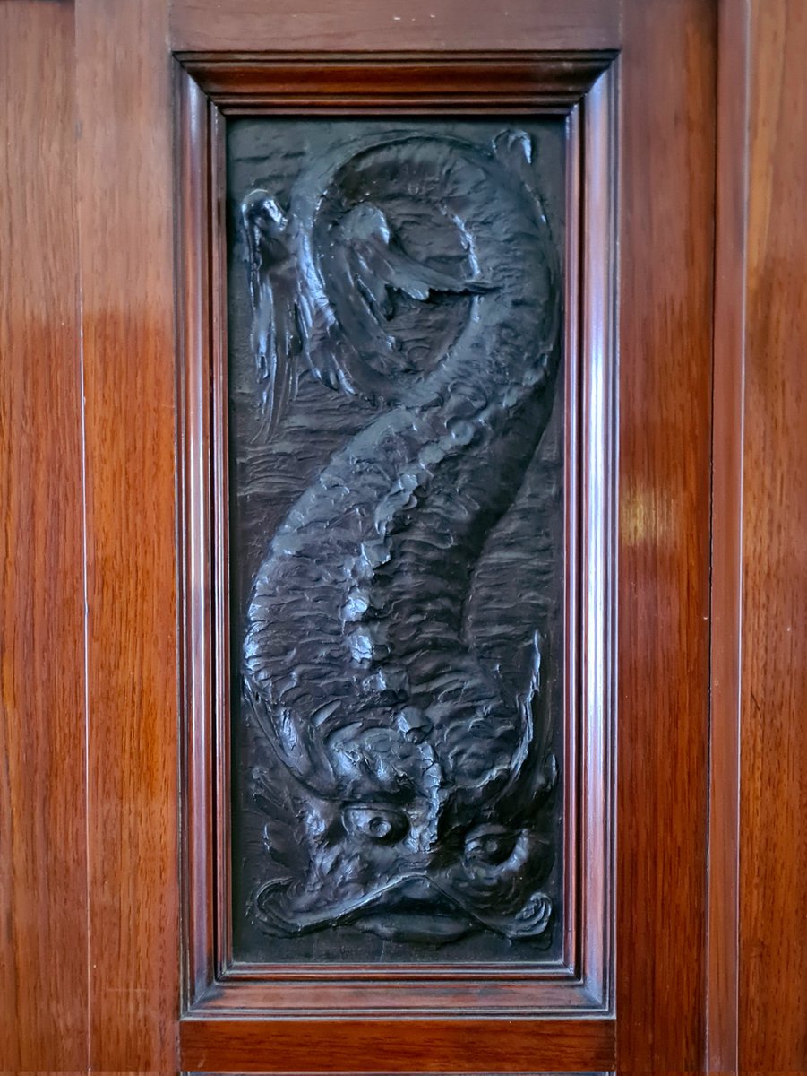 I love this rather wonderful creature which features on the fireplace in the boardroom of the former Fairfield Shipbuilding and Engineering Company on Govan Road in Glasgow. It's now home to the Fairfield Heritage Museum.

#glasgow #sculpture #govan #architecture