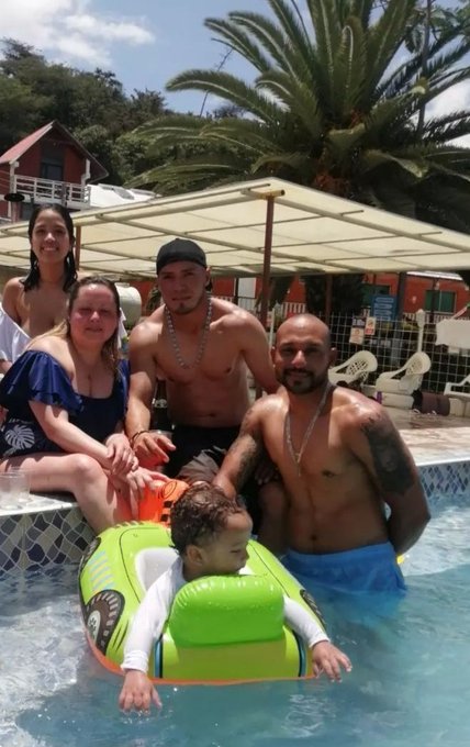 🏖️🏝️ https://t.co/SxMbGZXXez<a href="/tag/nuevafotodeperfil"class="tags"><span>#nuevafotodeperfil</span></a>