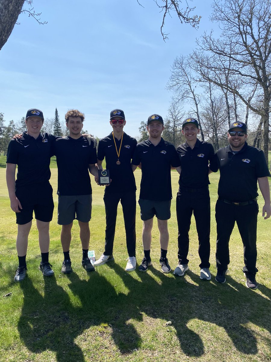 Team Runner Up at the Northwestern Invitational 

#TigersGolf 
#EyeoftheTiger