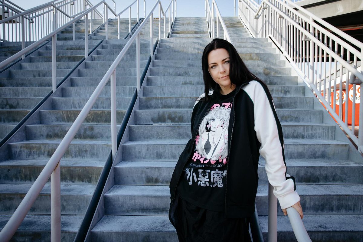 ROCKVILLE | New photo of @AmyLeeEV for @SiriusXMOctane! 🤘🏻 #Evanescence
