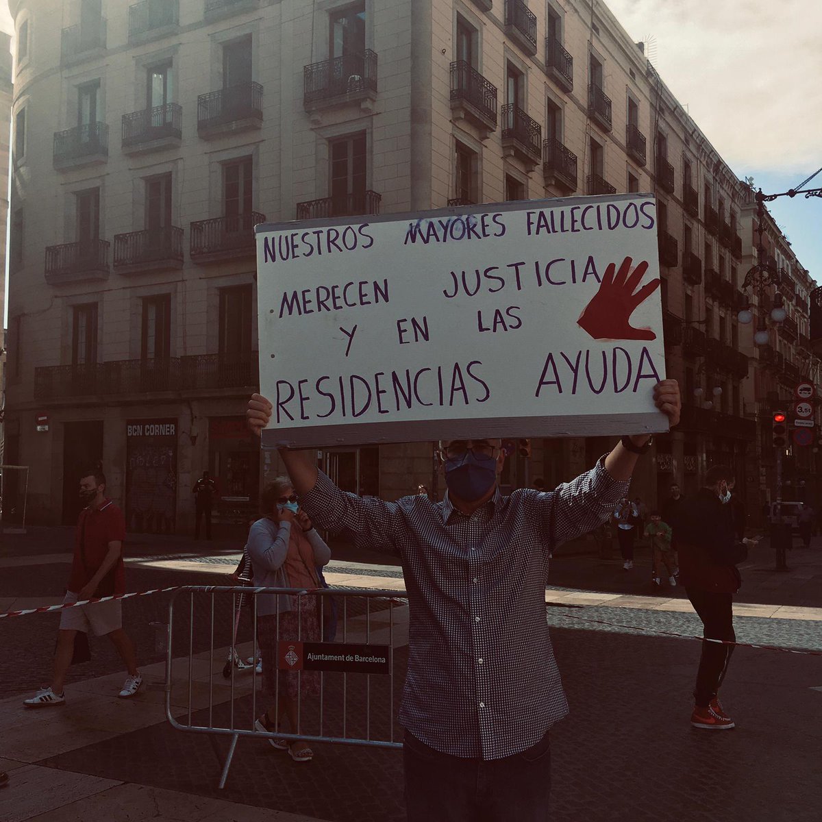 ¿Para cuando una acampada por los derechos humanos de las personas ancianas en las residencias?