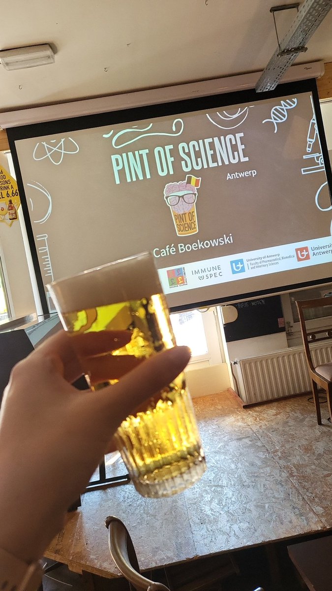 CaroMedChem's tweet photo. Today at Cafe Boekowski for @pintofscienceBE  in Antwerp Ermanno and Andrea showed us how they use physics and chemistry to understand how master painting degradates and how to avoid that ! 
#pint24 https://t.co/fG7Bl2uUBL
