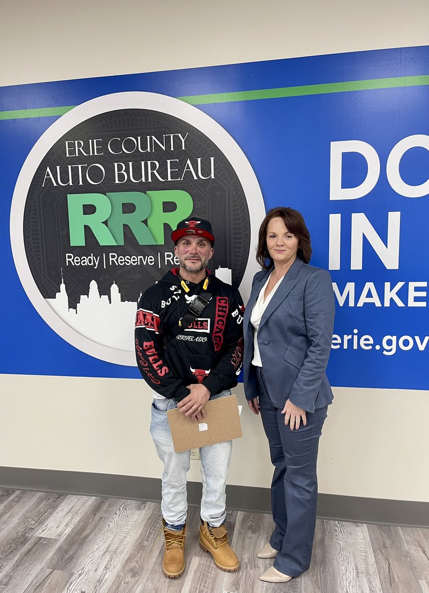 ErieCountyClerk's tweet photo. And a huge THANK YOU to my team for all their hard work, to our contractor BDM Construction, Innovative Property Services and to our great partners at the @nysdmv!
Last but not least, to our first customer of the day, Nathaniel for taking time to #RenewLocal‼️
2/2 https://t.co/4u6kbfkBLk