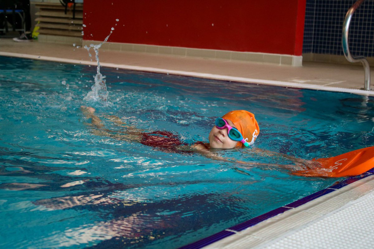 Children’s swimming lessons available at local swimming community @Cindysswimschoo! Cindy’s teaches and strengthen the basics of your child’s swimming ability, progressing them at their own pace. cindysswimschool.co.uk/book-a-class 📞020 8004 6545 📧info@cindysswimschool.co.uk #ad #Balham