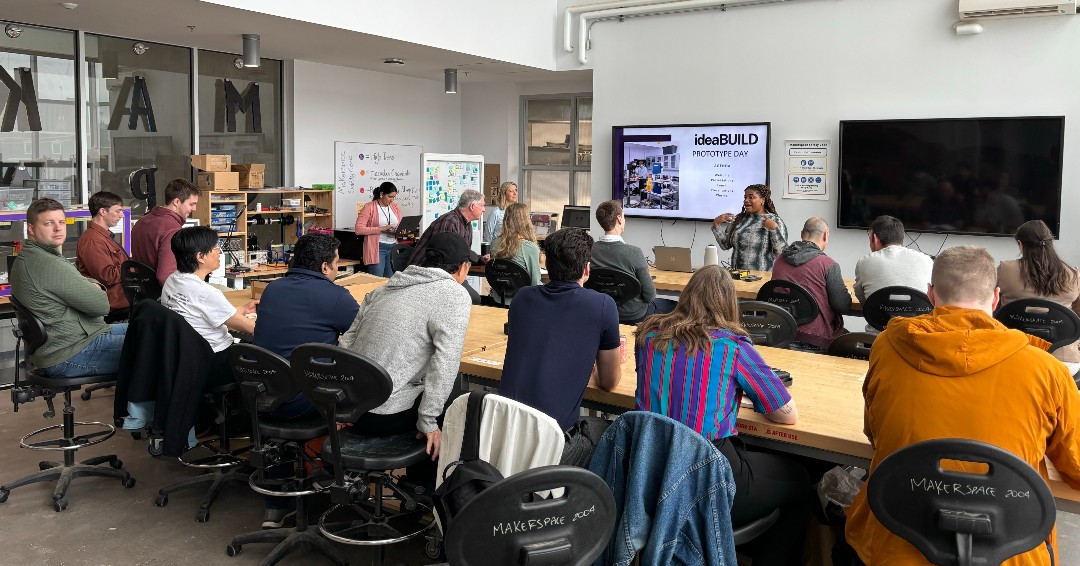 dalideahub's tweet photo. We are so impressed with the progress our Fall ideaBUILD Cohort is making with the development of their #prototypes. On Friday we welcomed our ten ventures and panel of experts for #PrototypeDay where we heard from each founder and saw the advancements they have made. https://t.co/4nj0gcv6jH