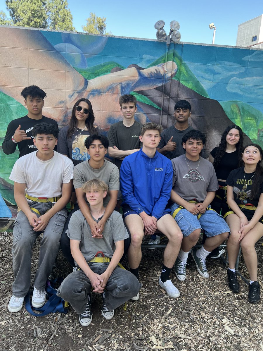 Futures14580014's tweet photo. FHS leadership class went to CSUS and had an amazing day of engaging activities, collaboration, communication, and problem-solving. #GccLevelUp @GCC_Charters #ElevateOurImpact #UnleashingGreatness https://t.co/vQsY6Z2IAV
