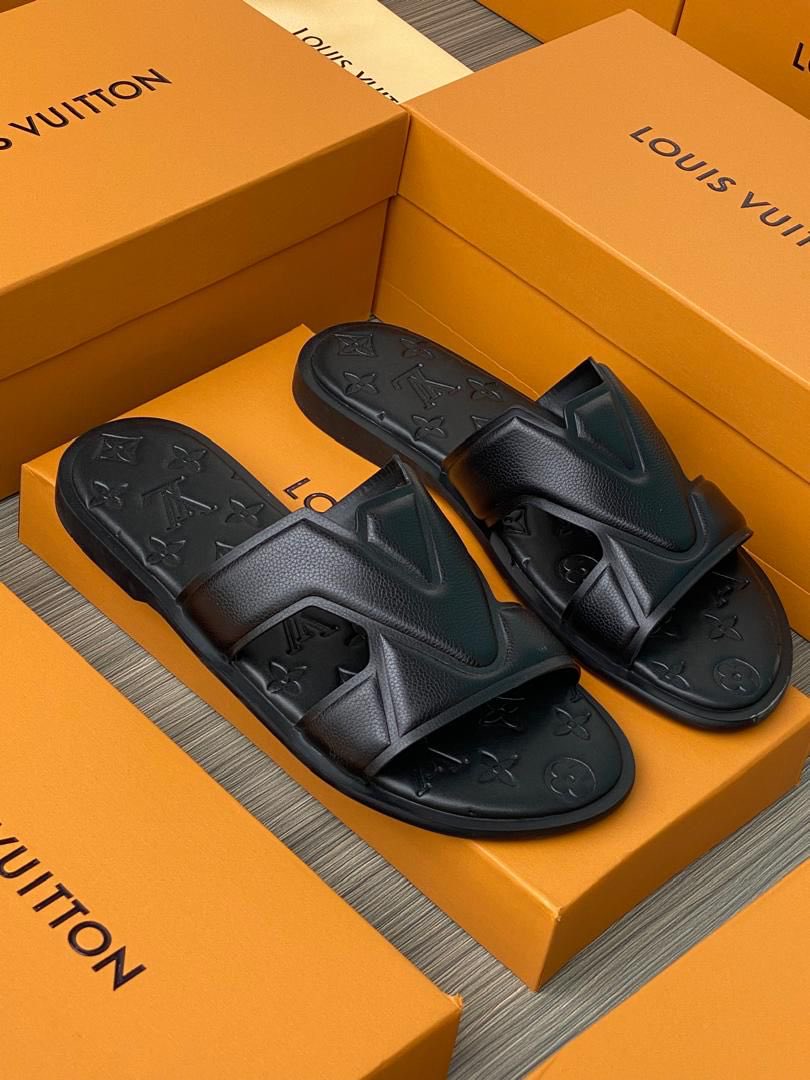 YafatahConcept's tweet photo. Loius Vuitton 🥵🥵✅ https://t.co/0BlLdozYYk