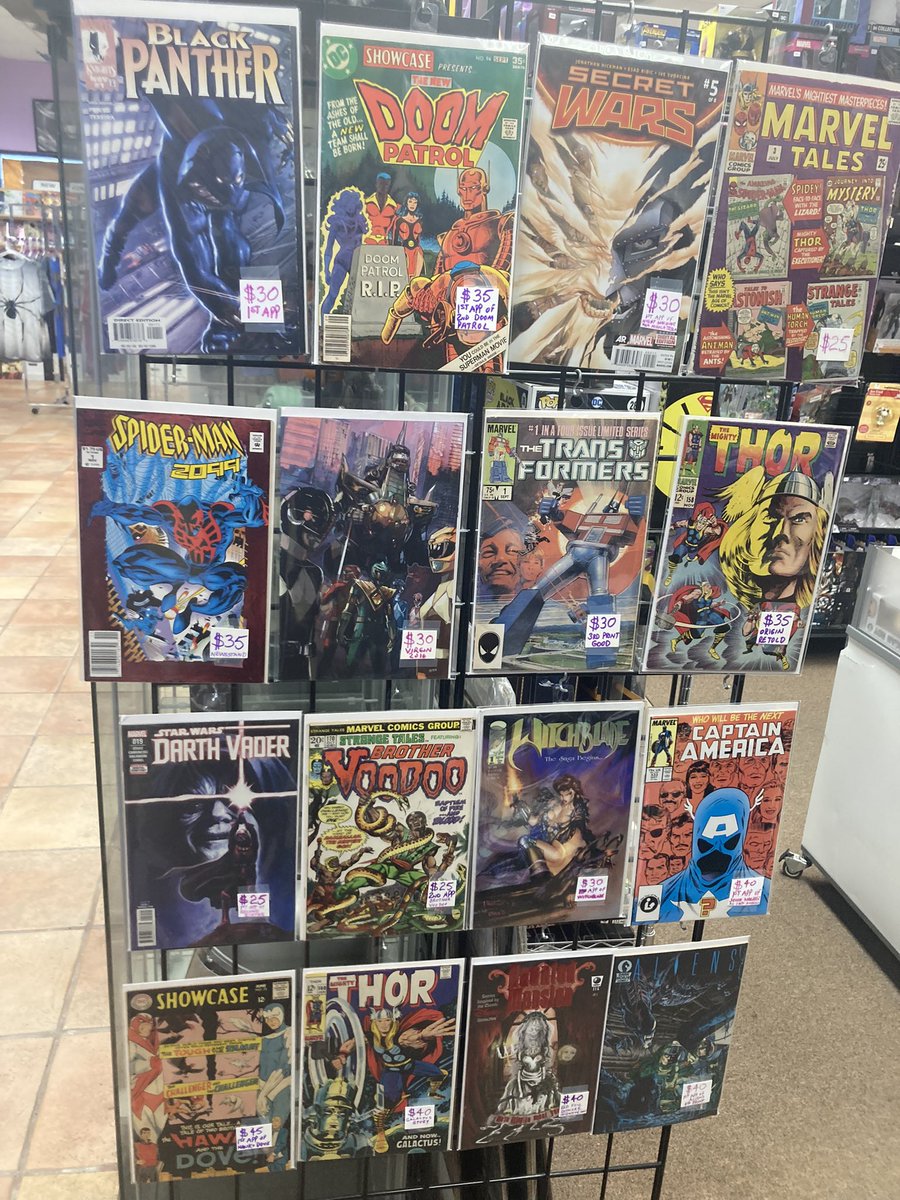 Winducomicworld's tweet photo. Just reloaded the back wall! First Appearances, Signed Comics, Variants &amp; Exclusive comics. All currently available at Windu's Comics &amp; Collectibles 352-404-6452! 😋🖖 https://t.co/Ri49jiV1bi