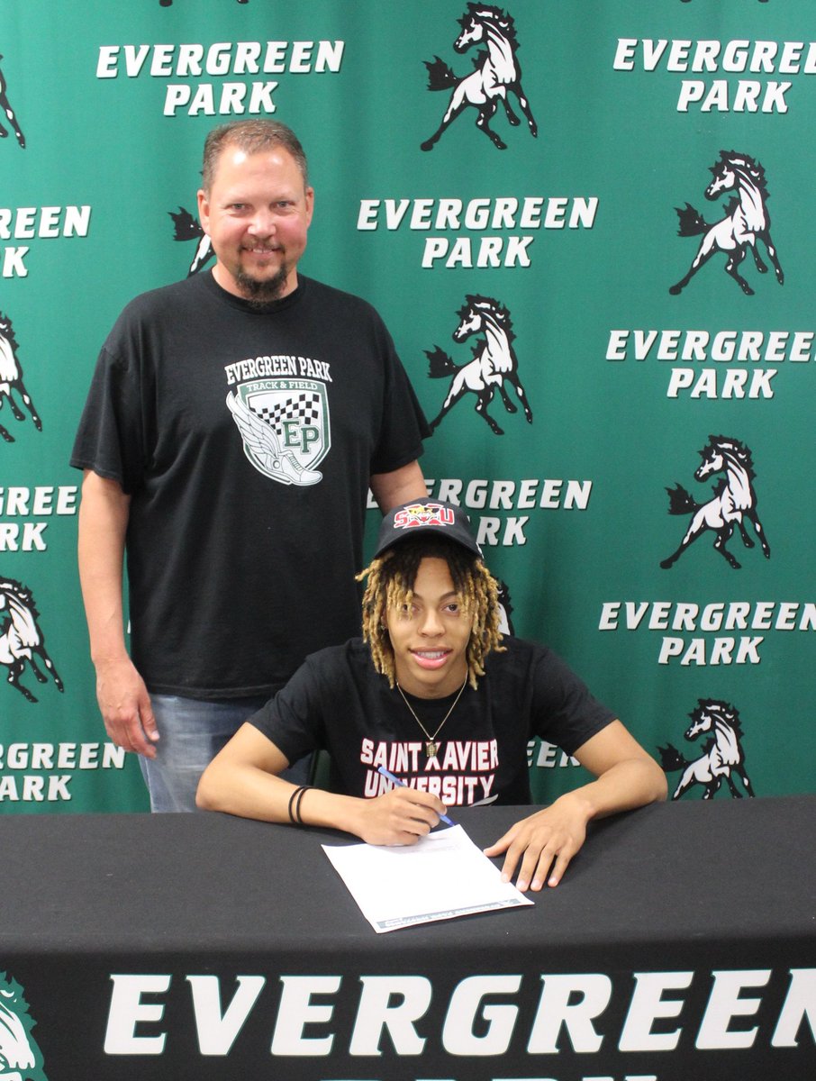Epchs231's tweet photo. Brian Benford Jr. of the @EPHSt_f team will continue his academic and athletic careers at Saint Xavier University and become a member of the @SXU_XCTF team! 

#GoCougs #WeAreSXU https://t.co/BANHxhmF0g