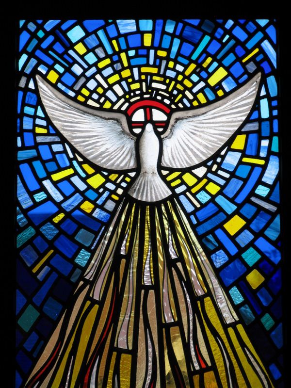 Send your Holy Spirit to dry the tears of the world;
may the Comforter turn sorrow into joy.

~ Lord, comfort your Church and make us grateful.

#Vespers #EveningPrayer #Prayer #PrayeroftheChurch #EasterSeason #PentecostNovena

#HolySpirit window by Sophie d'Souza