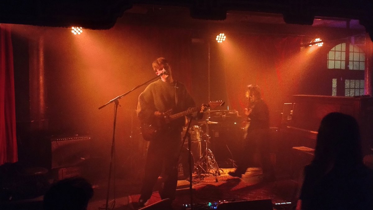 New Sounds of London (@newsoundsoflndn) on Twitter photo Live Sounds on a Monday night pt 2
<a href="/OliBeardmoreUK/">Oliver Beardmore</a> is playing v near my house on Thurs but I can't make it, so tonight I crossed the river to see him at The George Tavern & it was a set of beautifully crafted, falsetto & reverb filled shoegaze
Lewisham. Thursday. Be there! Live Sounds on a Monday night pt 2
<a href="/OliBeardmoreUK/">Oliver Beardmore</a> is playing v near my house on Thurs but I can't make it, so tonight I crossed the river to see him at The George Tavern & it was a set of beautifully crafted, falsetto & reverb filled shoegaze
Lewisham. Thursday. Be there!