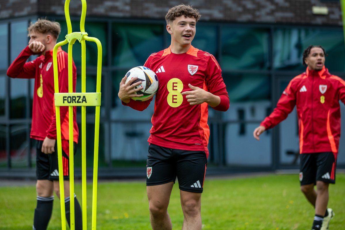 Day one at Colliers Park ✅ #U17EURO | #TogetherStronger