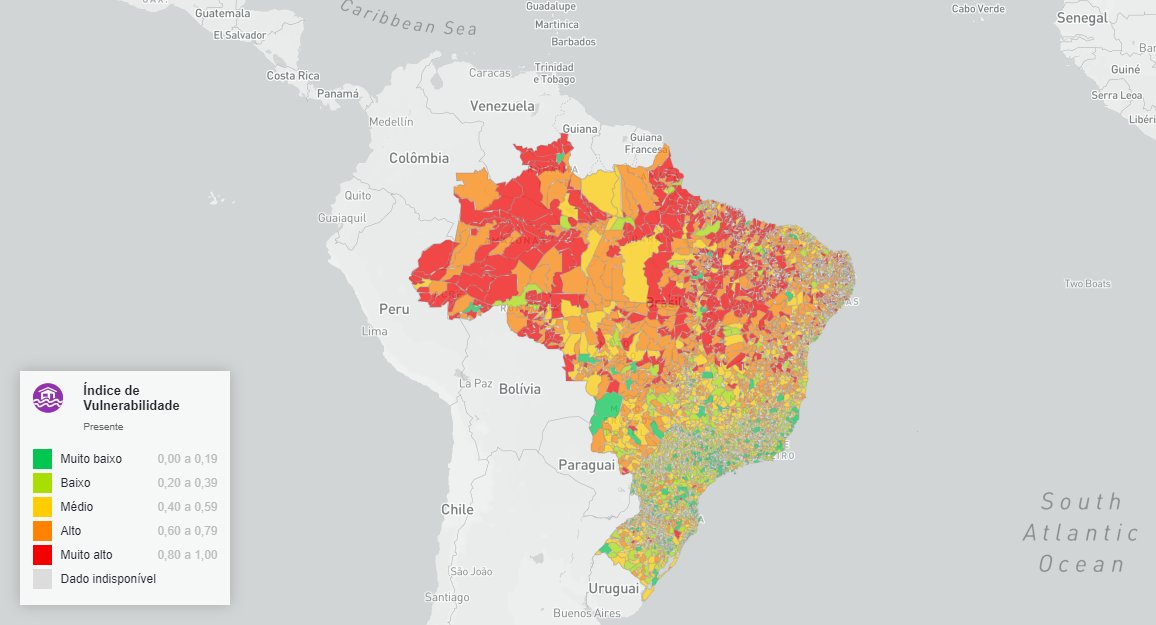 Vamos falar sobre riscos. O MCTI pelo Adapta Brasil, produziu vários mapas de risco em diferentes contextos e cenários climáticos. Tem um que é um mapa sobre Índice de Risco para inundações, enxurradas e alagamentos. Onde tá vermelho maior o risco e onde vai ficando verde, menor.