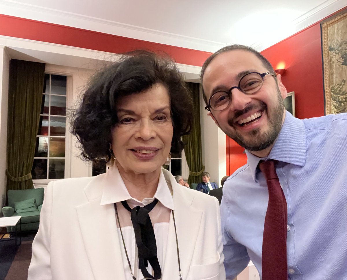 An absolute pleasure to see @BiancaJagger again @Kings_College. Learnt a lot from her, especially on the devastating humanitarian crisis in #Gaza, including the human-made famine 🖤