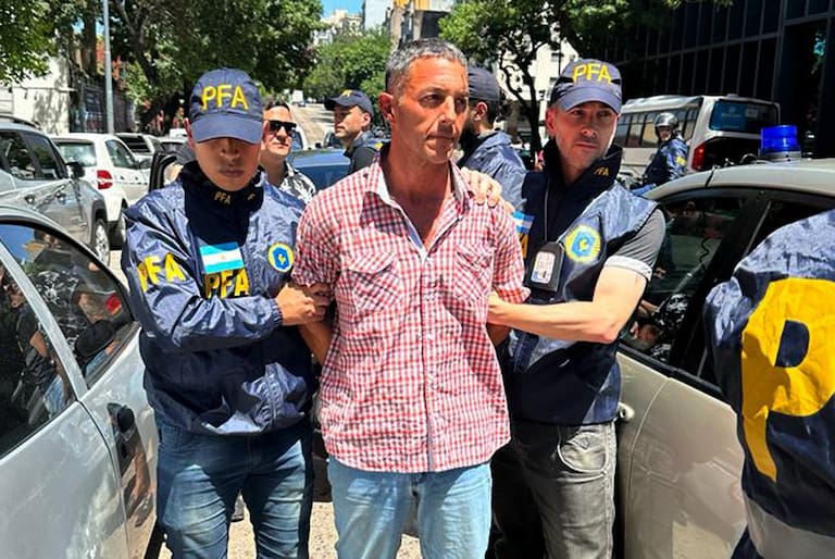 GNfKWUjWkAAK-Kk?format=jpg&name=900x900