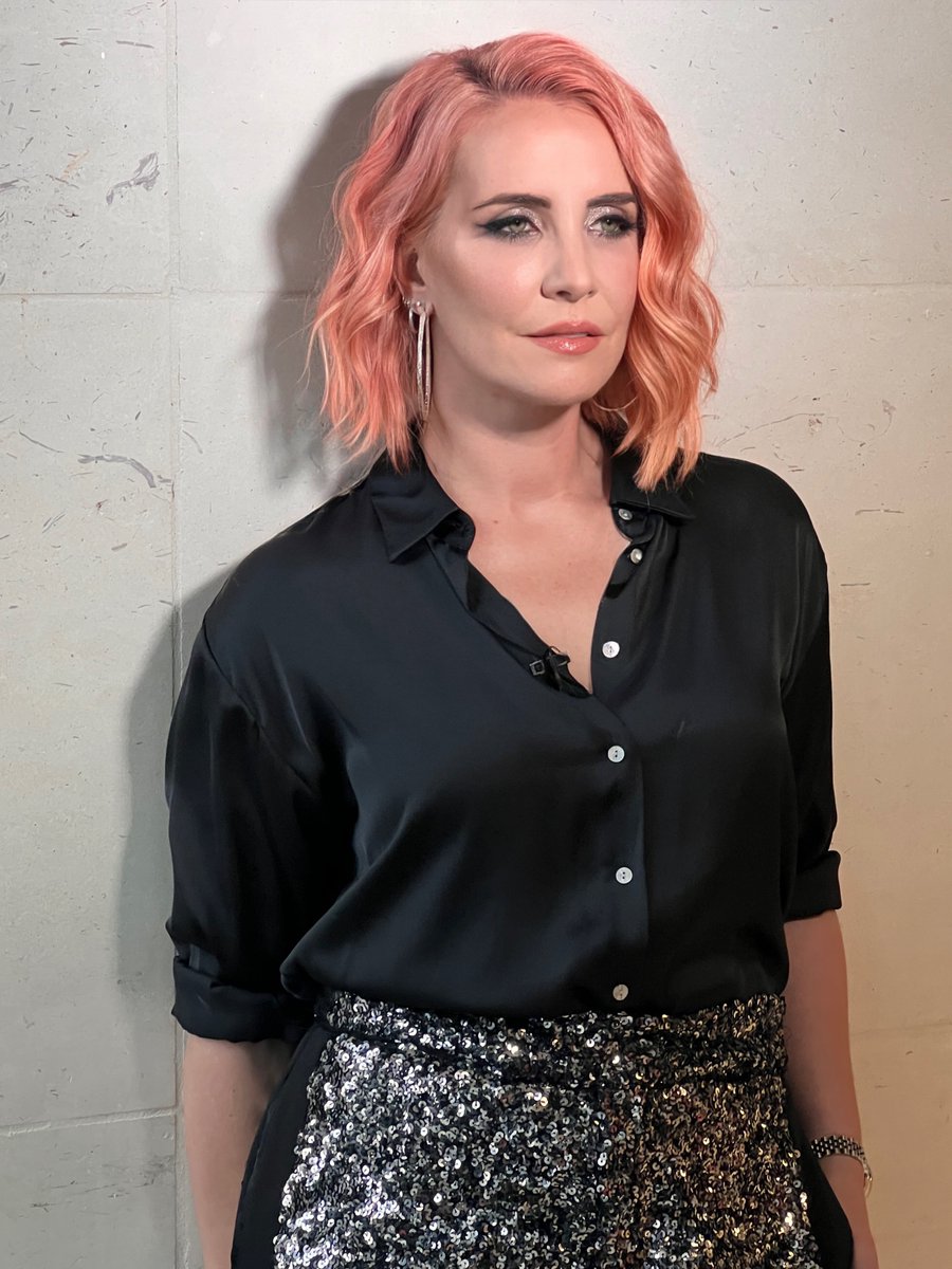 _ClaireRichards's tweet photo. Thanks for having me @BBCTheOneShow ! 
Tickets for the #EverybodyDance tour are on sale now! https://t.co/iLQRsBcSJJ

H: Chris Southern
M: Heidi North
Outfit @ZARA https://t.co/NgRtWokweI