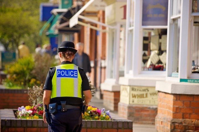 LadywoodWMP's tweet photo. #drugs the team were out en masse today and have conducted a number of stops. 🚨

One male found to be wanted for theft offences and another found in possession of class A drugs. 🚓

A number of out of court disposals have been issued. 

#opeternity #notonourpatch @WMPolice https://t.co/YYTYMpwFi5