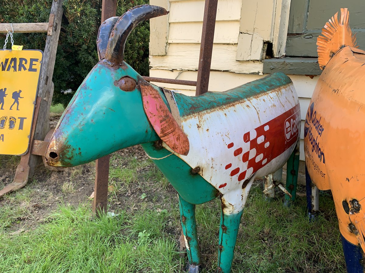 It's a Nur Ein Listening Party Time! 24 original songs to the prompt 'For Your Consideration' Monday 5/13 at 9pm EST. Drop in and chat with the artists! youtube.com/watch?v=ZUTaDK…