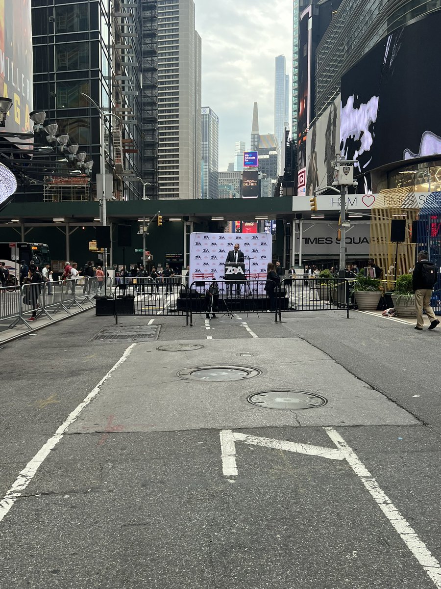 Here at the Zionist Organization of America’s “Support For Israel Rally/ Concert” feat special guests Alan Dershowitz and Rabbi Shmuley — middle of Times Square and zero attendees so far