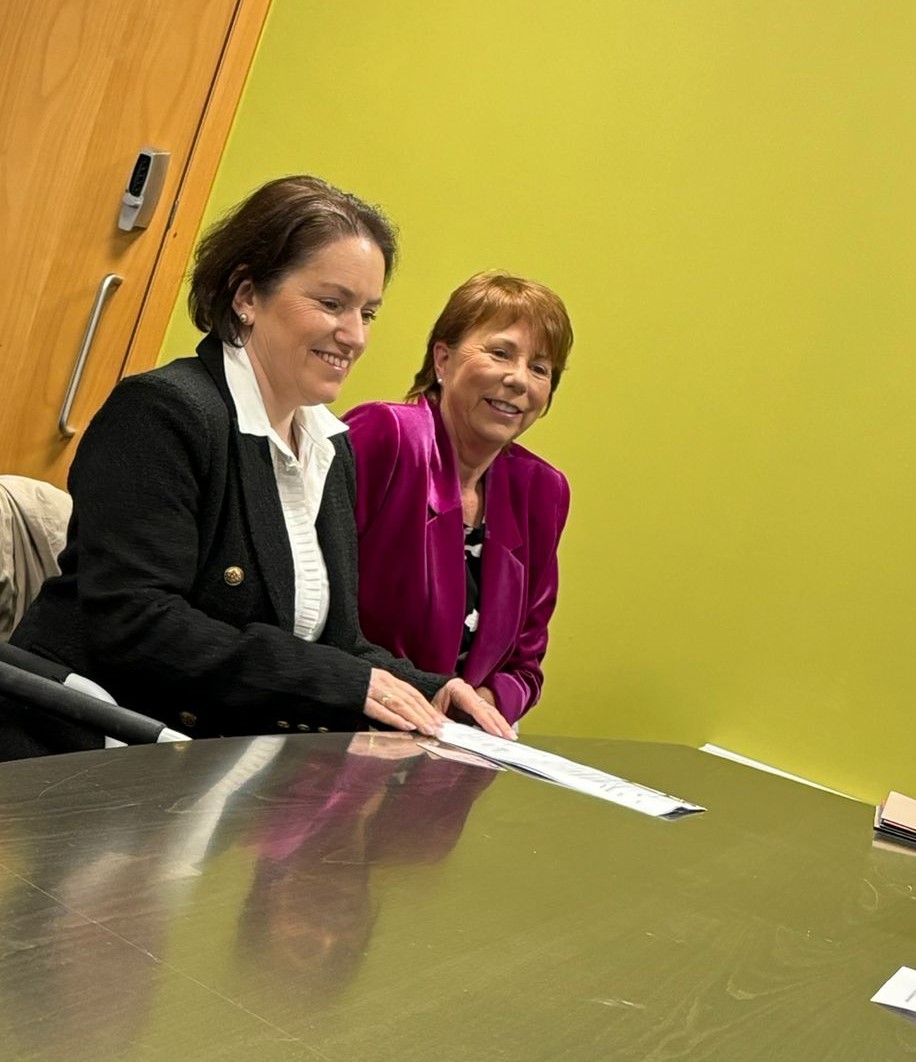 Delighted to hand in my nomination papers to @ClareCoCo today as @SocDems candidate for the Killaloe LEA with Hilary Tonge who is standing for Ennis LEA. Roll on election day June 7th!