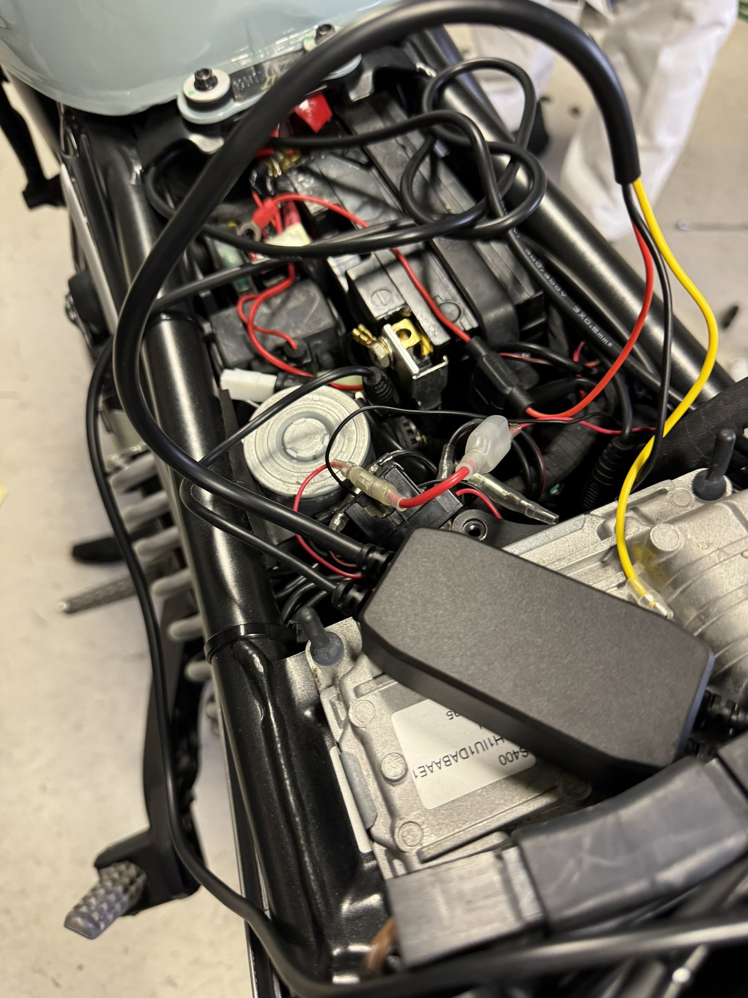 未使用品 kaedear cover LEDプロジェクター KDR-K10 kaedear サイバー