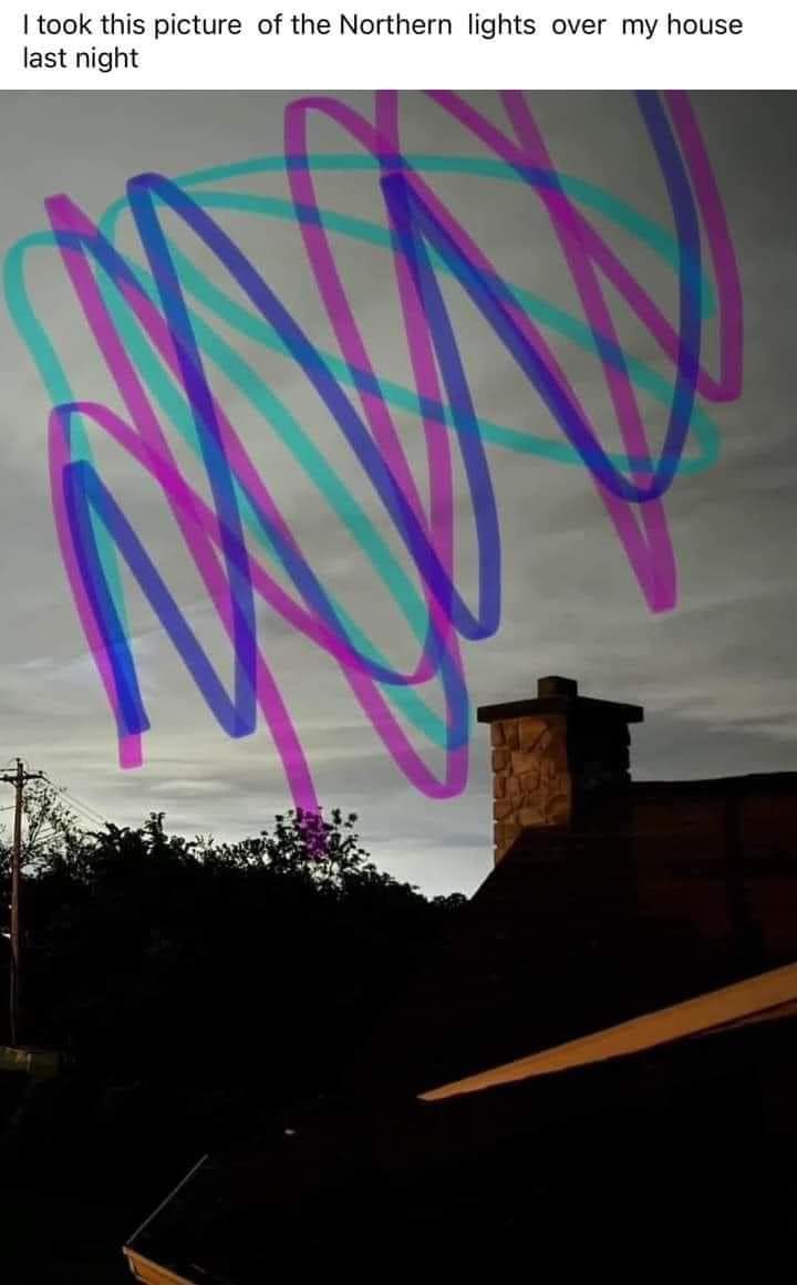 Picture of the Northern Lights last night - BREATHTAKING 🤣
