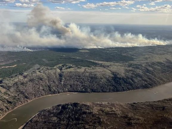 Risk of wildfire smoke in Ottawa low — for now: Environment Canada ottawacitizen.com/news/local-new…