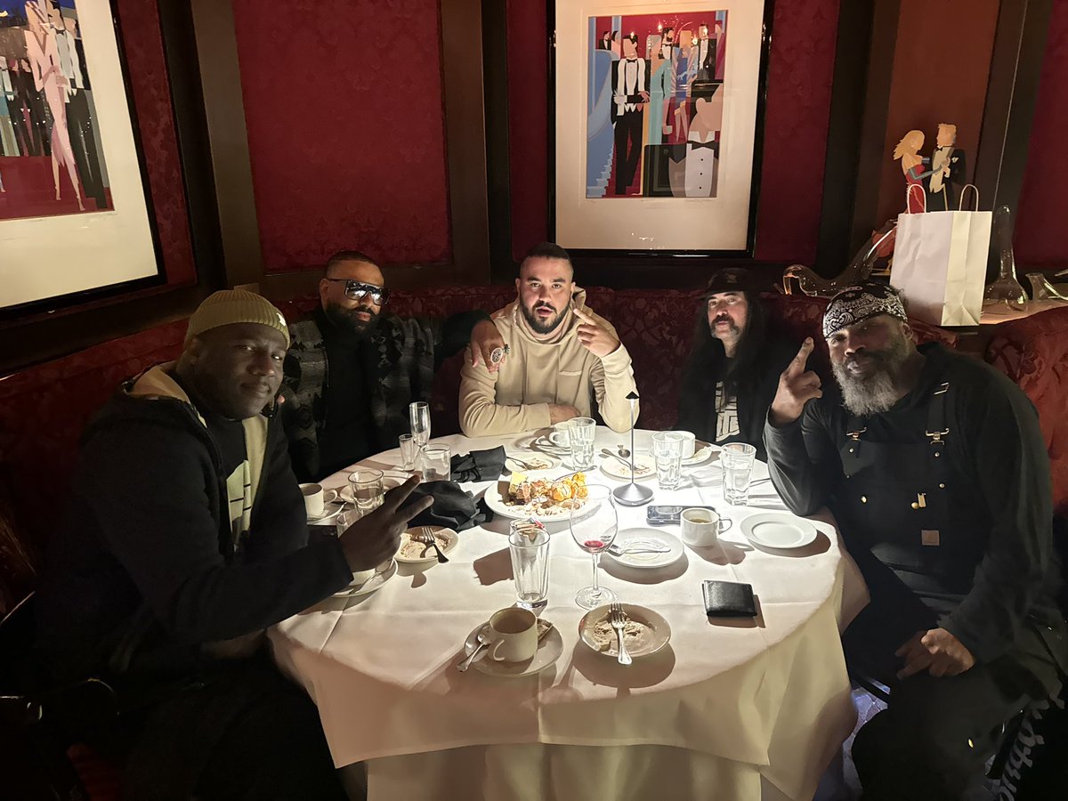Wildchild, Madlib, Droog, Edan and yours truly. At the round table. 🤯