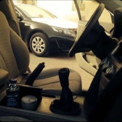 احرق الماضي ترا ماعاد له رجعه 
وحبايب الماضي ماضي وانتهى 🧑🏼‍🦯