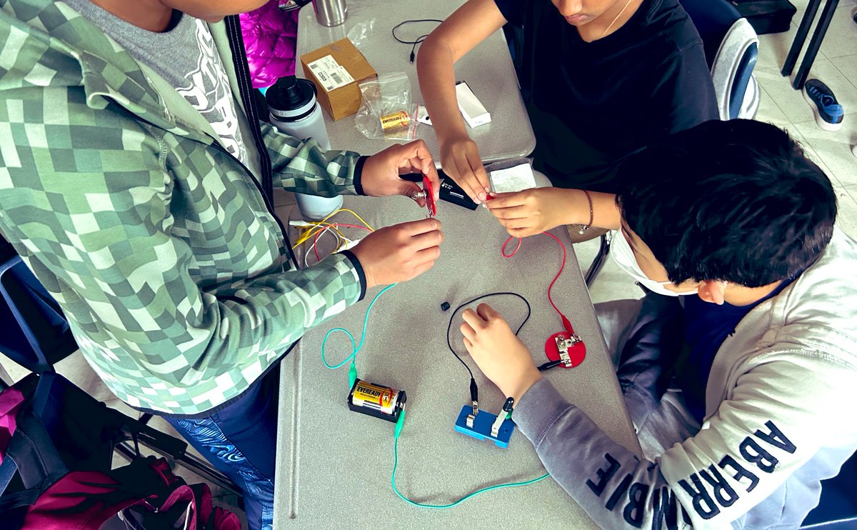The Gr 5/6’s in Rm 101, busy working on making series and parallel circuits. Great teamwork and problem solving!! <a href="/LizBHolder/">Liz Holder</a>
