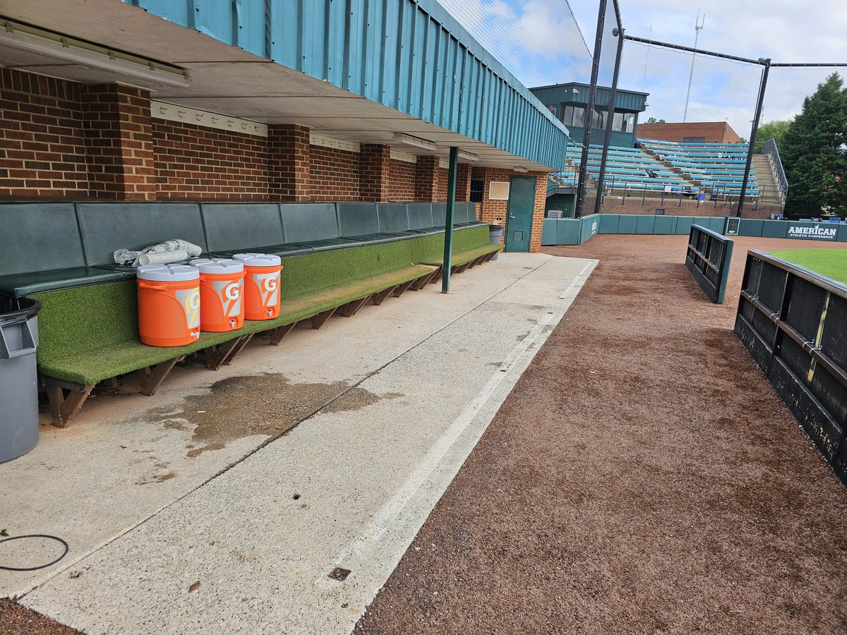 After a tough defeat, the <a href="/delgadodolphins/">Delgado Athletics</a> still show class and professionalism. #Culture