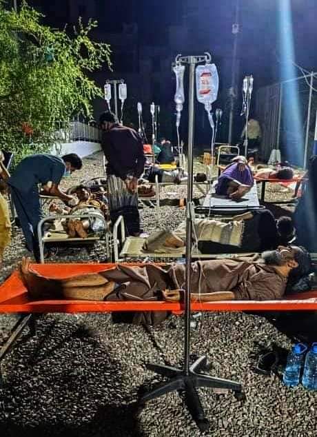 هذا حال عدن مستشفى الصداقة بعد 8 سنوات من انطلاق عاصفة الحزم والامل 
8 سنوات لم يرى أهالي عدن أمل وكل ما نراه هو الالم تلو الالم
#عدن_بلا_كهرباء